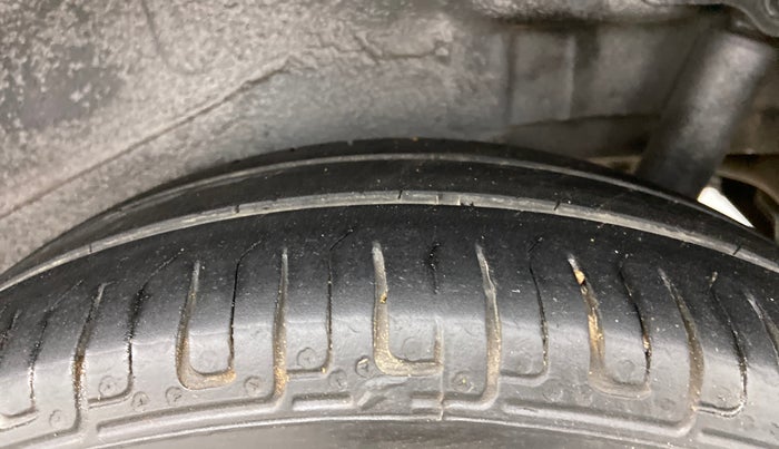 2015 Maruti Wagon R 1.0 VXI, Petrol, Manual, 90,925 km, Left Rear Tyre Tread