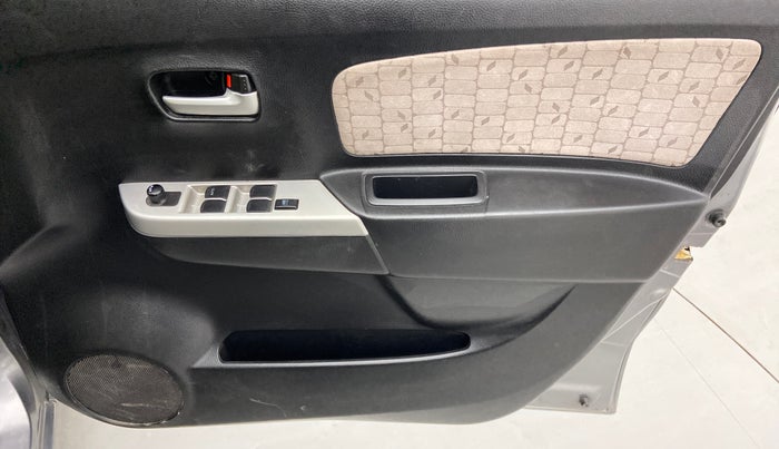 2015 Maruti Wagon R 1.0 VXI, Petrol, Manual, 90,925 km, Driver Side Door Panels Control