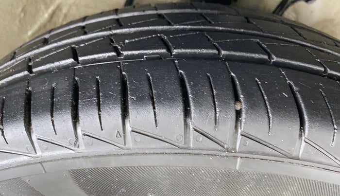 2021 Maruti Alto VXI PLUS, Petrol, Manual, 15,461 km, Right Front Tyre Tread