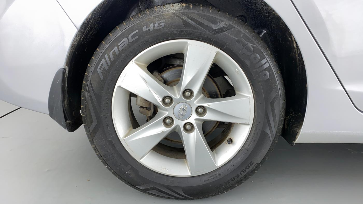 2013 Hyundai New Elantra 1.6 S MT DIESEL, Diesel, Manual, 48,405 km, Right Rear Wheel
