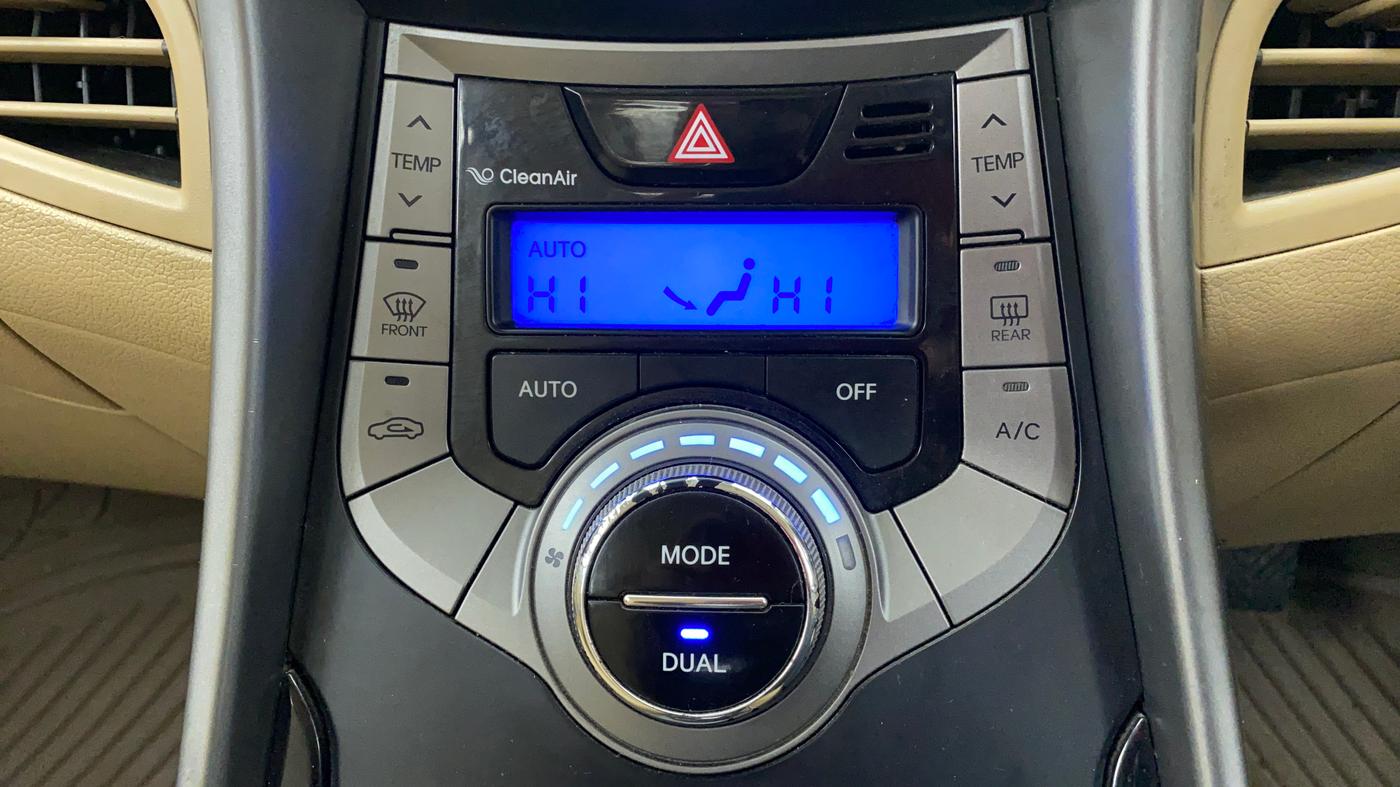 2013 Hyundai New Elantra 1.6 S MT DIESEL, Diesel, Manual, 48,405 km, Automatic Climate Control