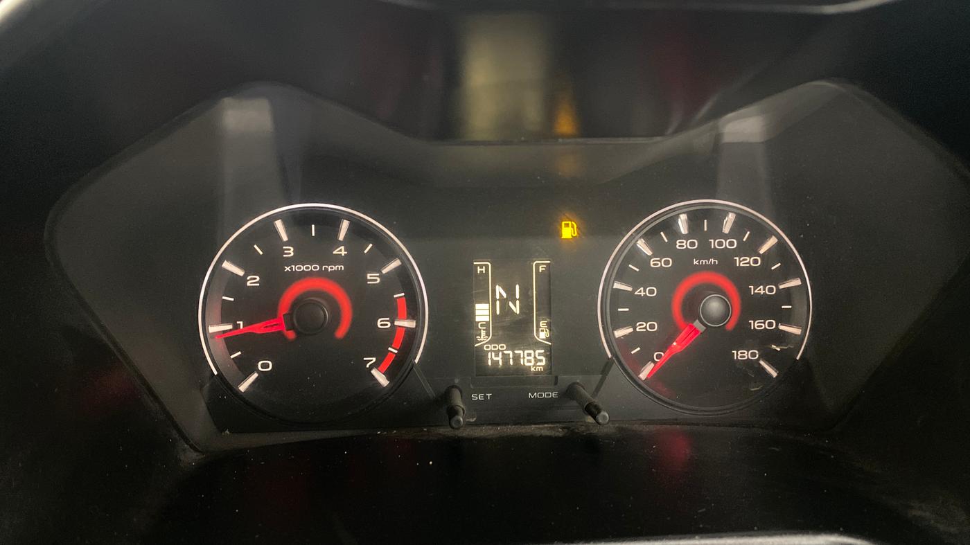 2018 Mahindra KUV 100 NXT K8 D 6 STR DUAL TONE, Diesel, Manual, 1,47,771 km, Odometer Image