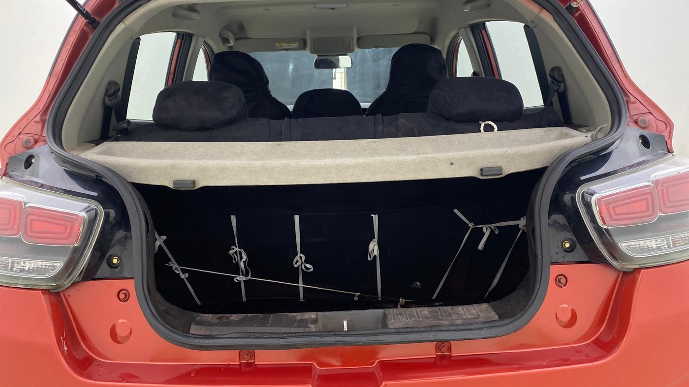 2018 Mahindra KUV 100 NXT K8 D 6 STR DUAL TONE, Diesel, Manual, 1,47,771 km, Boot Inside