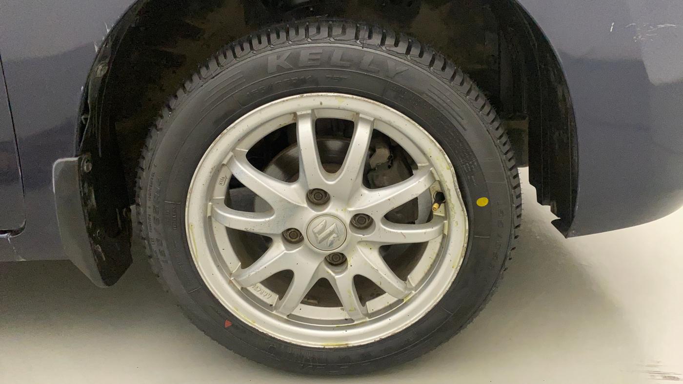2017 Maruti Wagon R 1.0 VXI AMT, Petrol, Automatic, 65,289 km, Right Front Wheel