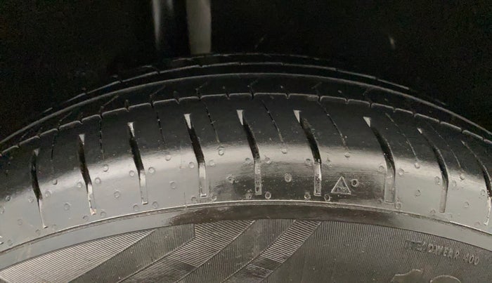 2017 Ford Ecosport TREND 1.5L DIESEL, Diesel, Manual, 1,22,815 km, Right Rear Tyre Tread