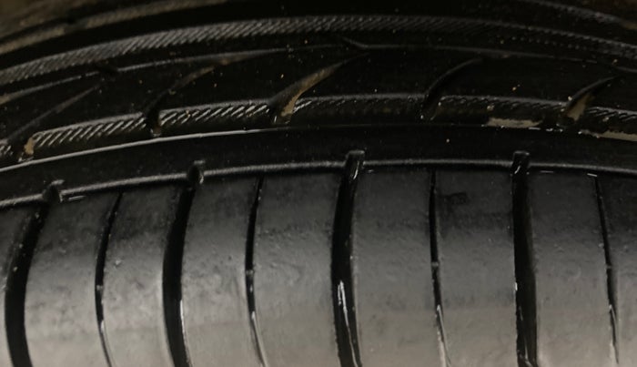 2020 Hyundai Grand i10 SPORTZ 1.2 KAPPA VTVT, Petrol, Manual, 53,906 km, Right Rear Tyre Tread