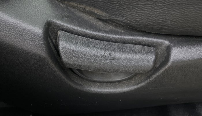 2020 Hyundai Grand i10 SPORTZ 1.2 KAPPA VTVT, Petrol, Manual, 53,906 km, Driver Side Adjustment Panel