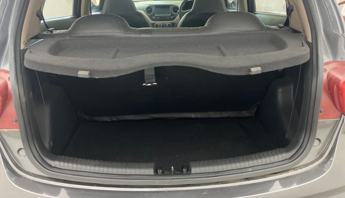 2020 Hyundai Grand i10 SPORTZ 1.2 KAPPA VTVT, Petrol, Manual, 53,906 km, Boot Inside