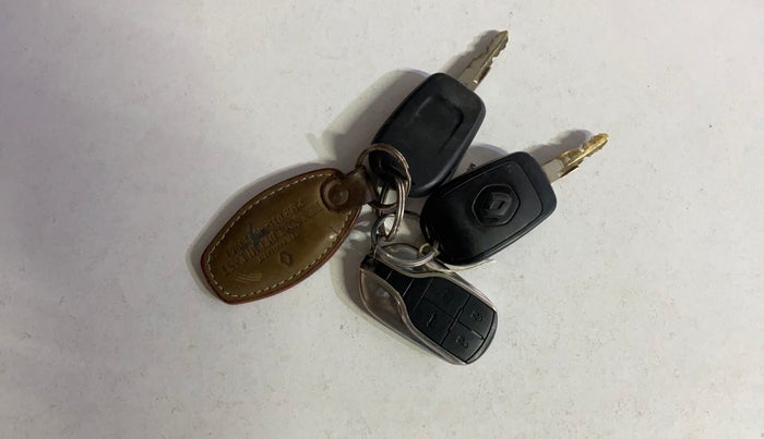 2017 Renault Kwid RXL, Petrol, Manual, 44,208 km, Key Close Up