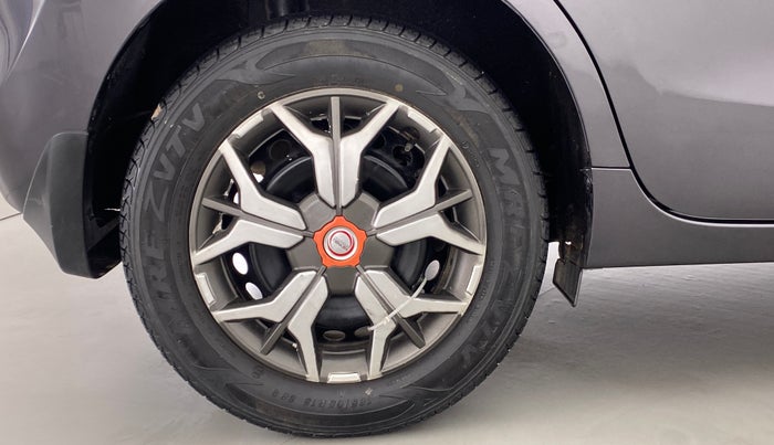 2016 Maruti Baleno DELTA PETROL 1.2, Petrol, Manual, 52,193 km, Right Rear Wheel
