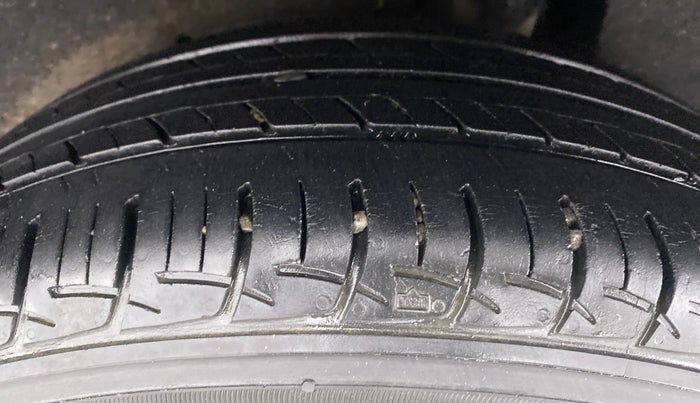 2016 Maruti Baleno DELTA PETROL 1.2, Petrol, Manual, 52,193 km, Left Rear Tyre Tread