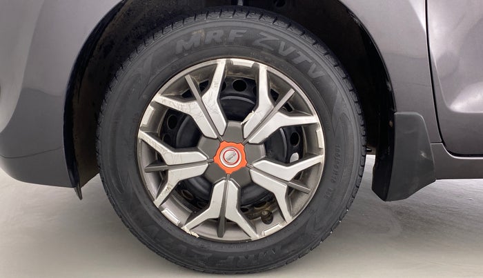 2016 Maruti Baleno DELTA PETROL 1.2, Petrol, Manual, 52,193 km, Left Front Wheel