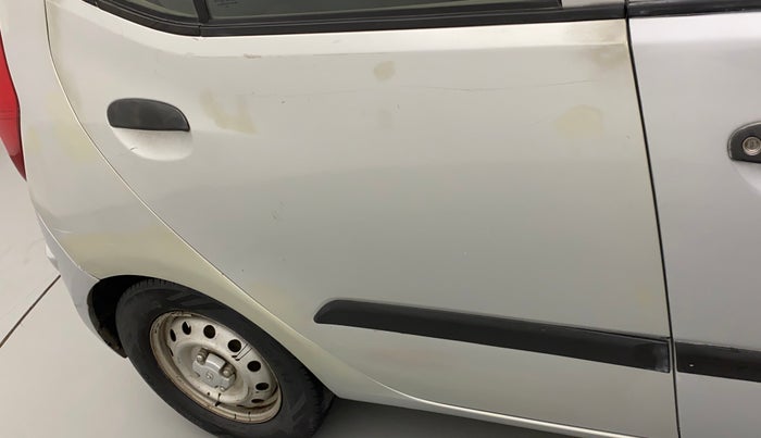 2012 Hyundai i10 ERA 1.1, CNG, Manual, 85,263 km, Right rear door - Minor scratches