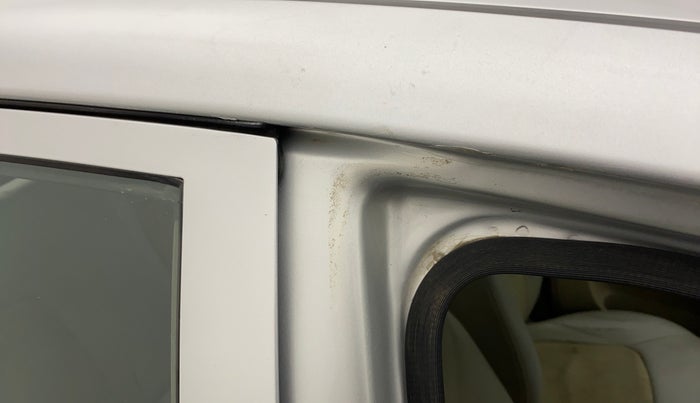 2012 Hyundai i10 ERA 1.1, CNG, Manual, 85,263 km, Right B pillar - Paint is slightly faded