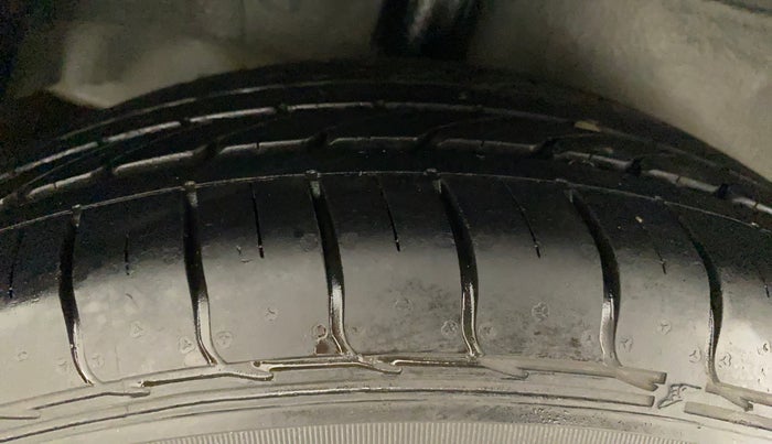 2017 Honda WR-V 1.2L I-VTEC VX MT, Petrol, Manual, 20,190 km, Right Rear Tyre Tread