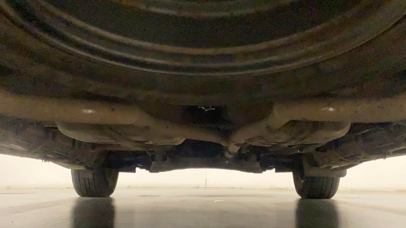 2017 Mahindra XUV500 W10 AT, Diesel, Automatic, 86,943 km, Rear Underbody