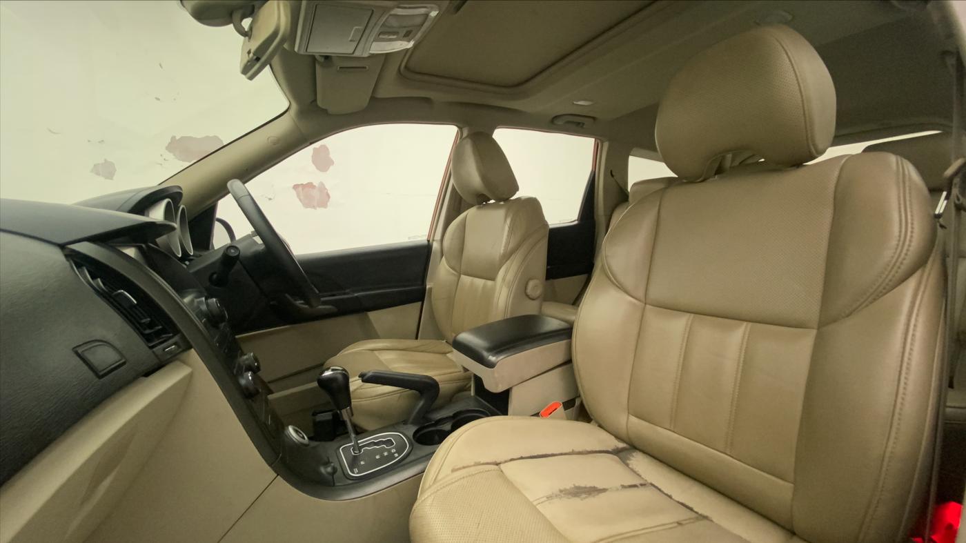 2017 Mahindra XUV500 W10 AT, Diesel, Automatic, 86,943 km, Right Side Front Door Cabin
