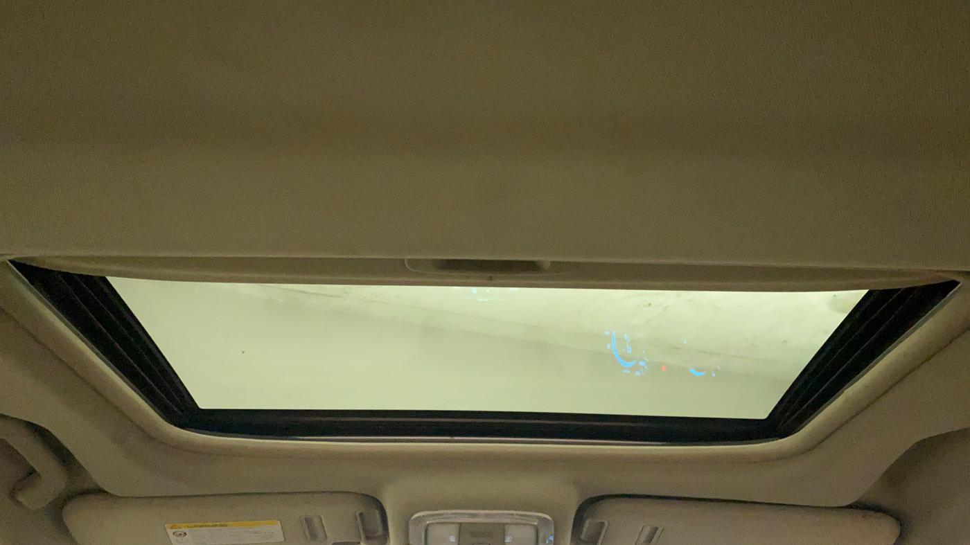 2017 Mahindra XUV500 W10 AT, Diesel, Automatic, 86,943 km, Moonroof/ Sunroof