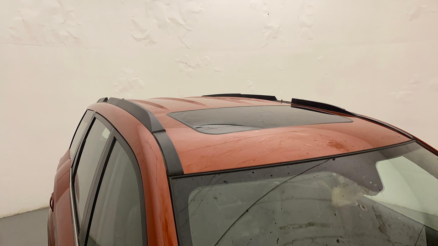 2017 Mahindra XUV500 W10 AT, Diesel, Automatic, 86,943 km, Roof