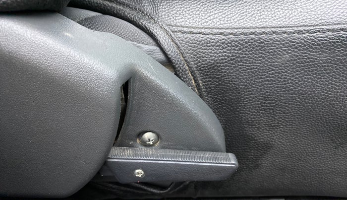 2018 Maruti Alto 800 LXI CNG, CNG, Manual, 39,960 km, Driver Side Adjustment Panel