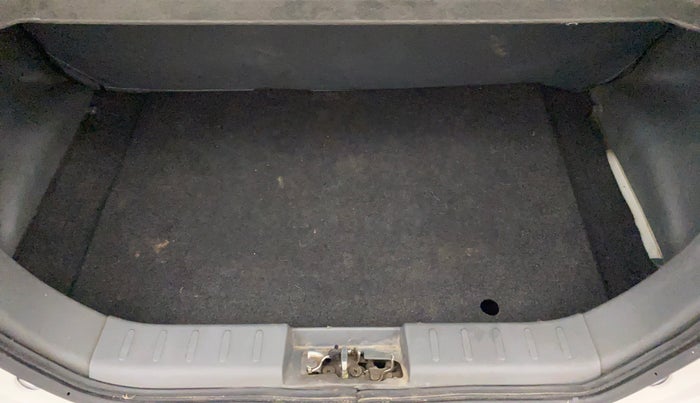 2016 Maruti Alto 800 VXI, Petrol, Manual, 53,419 km, Boot Inside