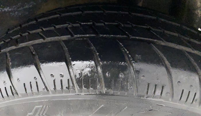 2017 Maruti Celerio ZXI, Petrol, Manual, 30,524 km, Left Rear Tyre Tread