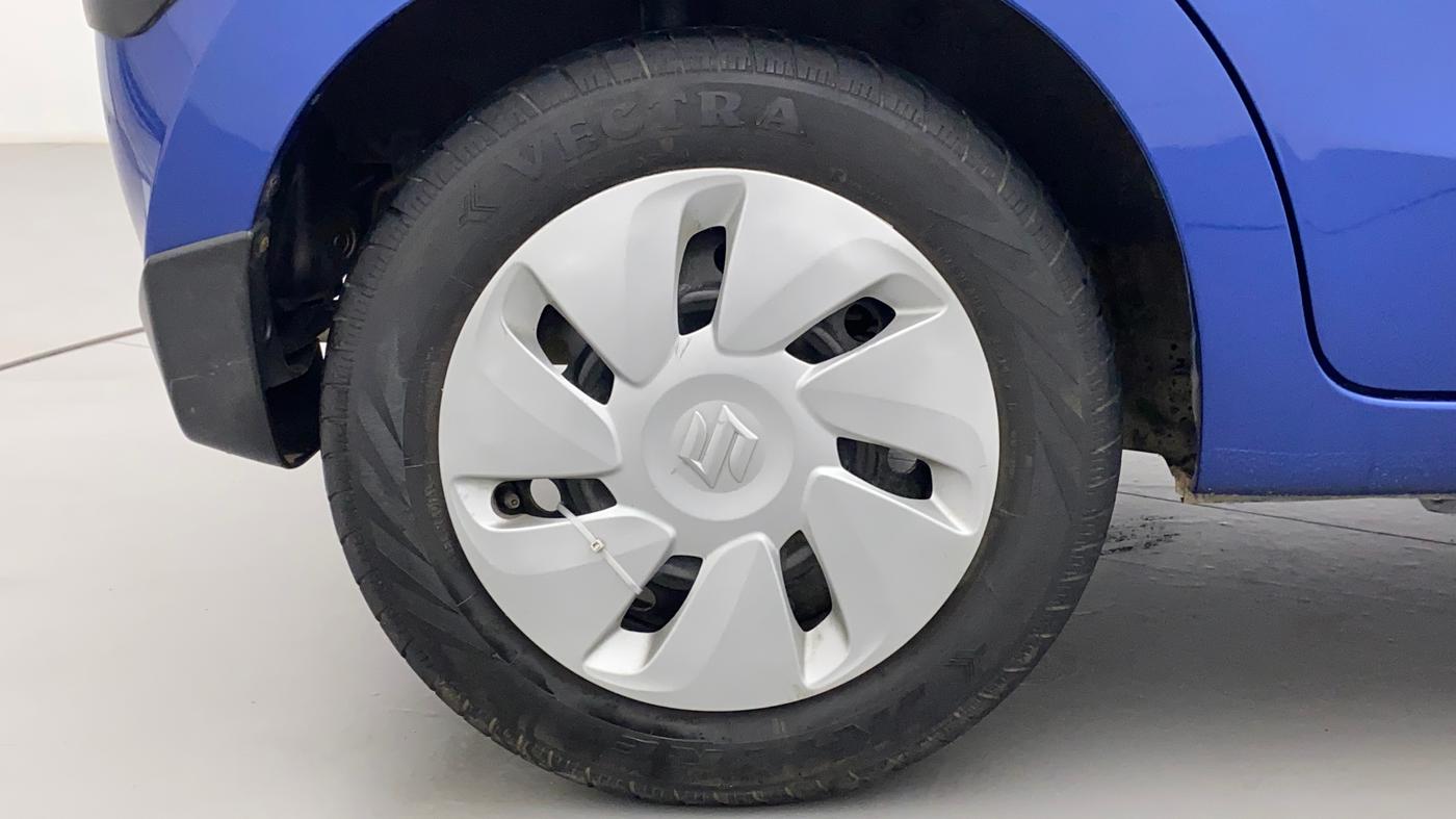 2017 Maruti Celerio ZXI, Petrol, Manual, 30,524 km, Right Rear Wheel