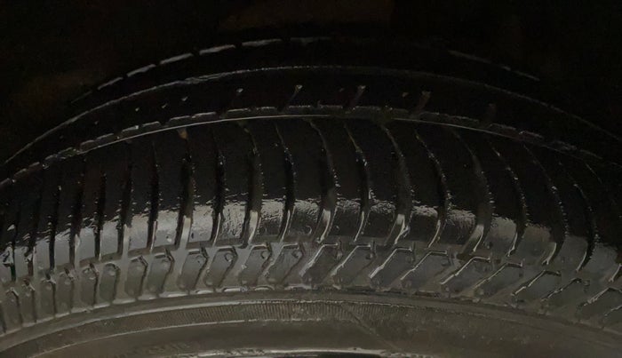 2018 Ford Ecosport TREND + 1.5L PETROL AT, Petrol, Automatic, 49,992 km, Left Rear Tyre Tread