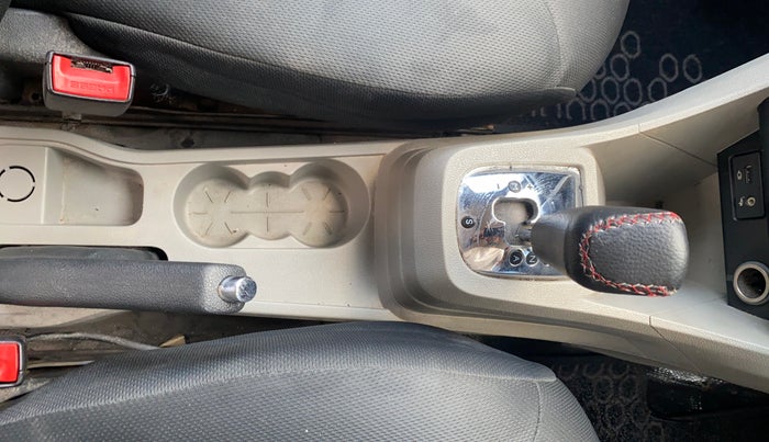 2018 Tata Tiago XZA PETROL, Petrol, Automatic, 1,38,852 km, Gear Lever