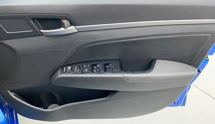 2016 Hyundai New Elantra 2.0 SX AT PETROL, Petrol, Automatic, 39,077 km, Driver Side Door Panels Control