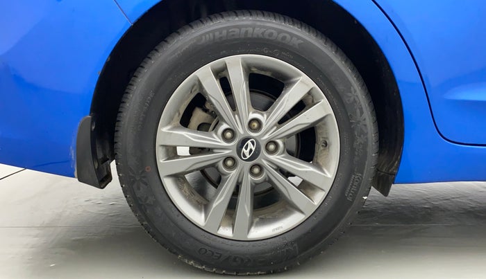 2016 Hyundai New Elantra 2.0 SX AT PETROL, Petrol, Automatic, 39,077 km, Right Rear Wheel