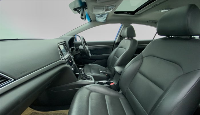 2016 Hyundai New Elantra 2.0 SX AT PETROL, Petrol, Automatic, 39,077 km, Right Side Front Door Cabin