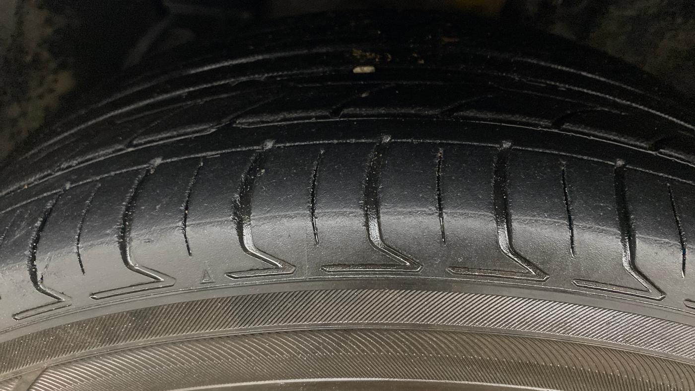 2018 Ford Ecosport TREND + 1.5L PETROL AT, Petrol, Automatic, 88,638 km, Left Front Tyre Tread