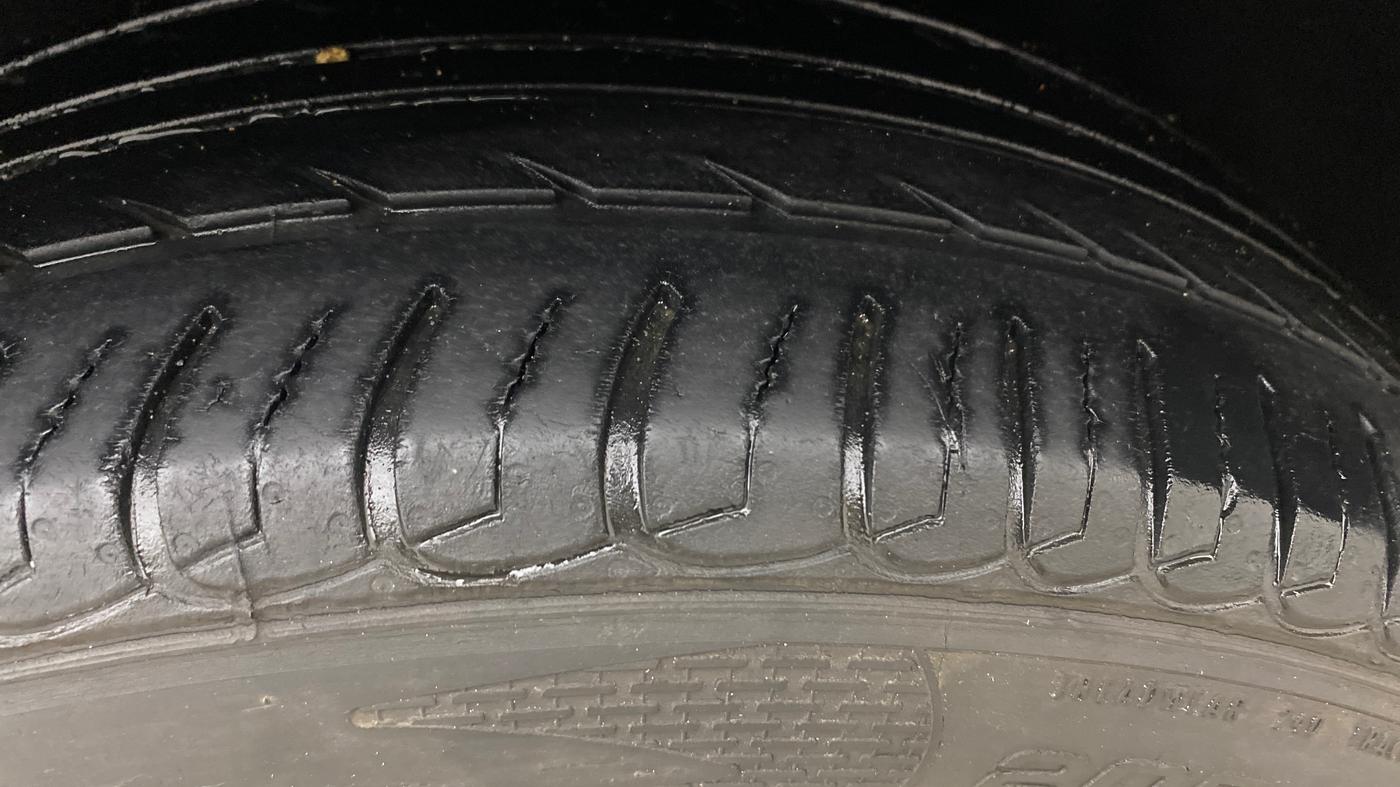 2018 Ford Ecosport TREND + 1.5L PETROL AT, Petrol, Automatic, 88,638 km, Left Rear Tyre Tread