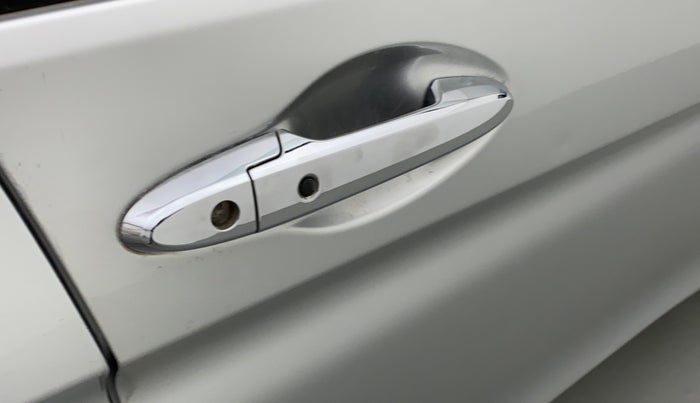 2016 Honda City 1.5L I-VTEC VX (O) MT, Petrol, Manual, 91,946 km, Driver-side door - Door handle sensor not working