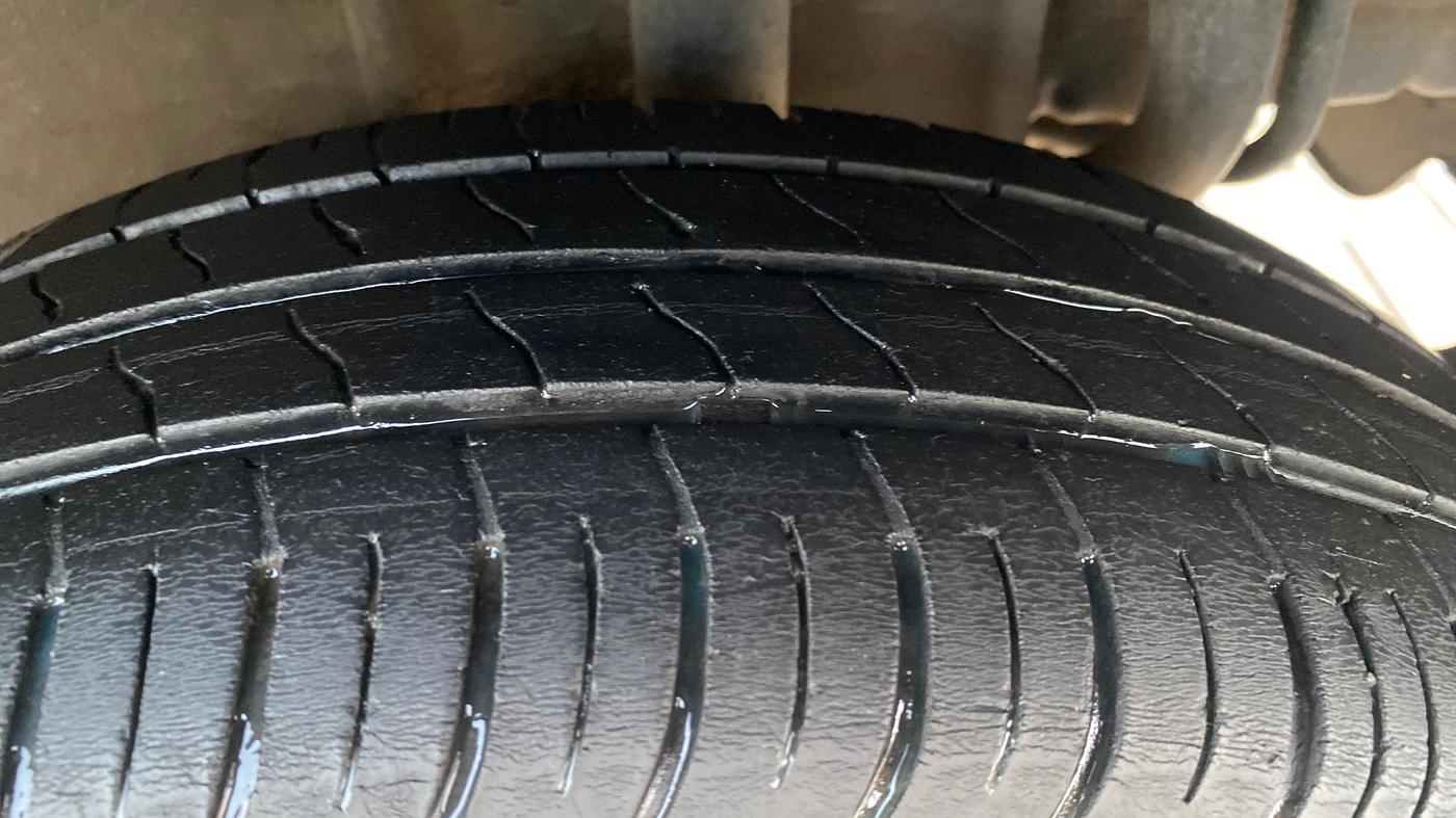 2024 Tata Tiago XM CNG, CNG, Manual, 46,139 km, Left Rear Tyre Tread