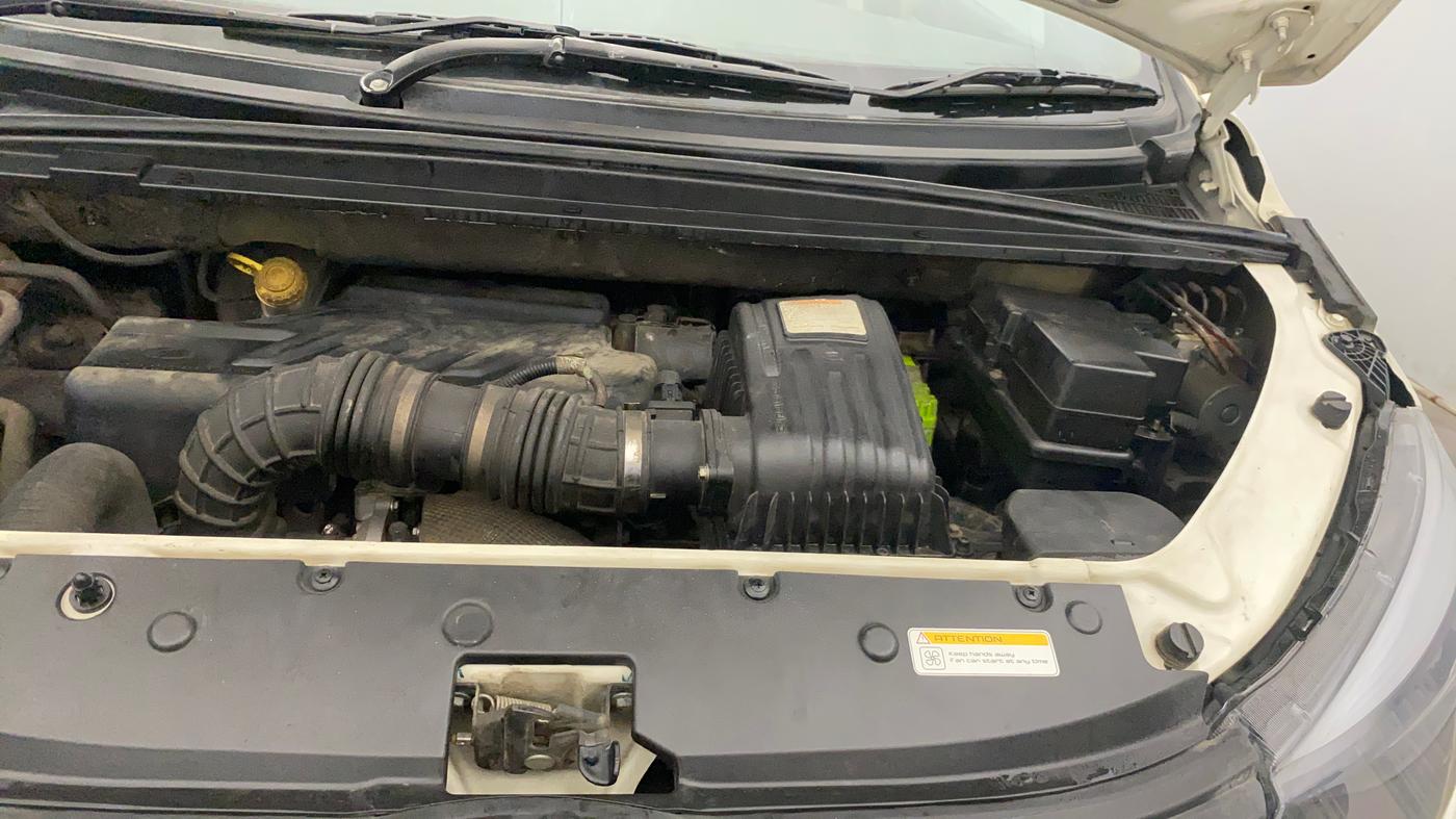 2018 Mahindra MARAZZO M6 7 STR, Diesel, Manual, 97,609 km, Engine View - Left