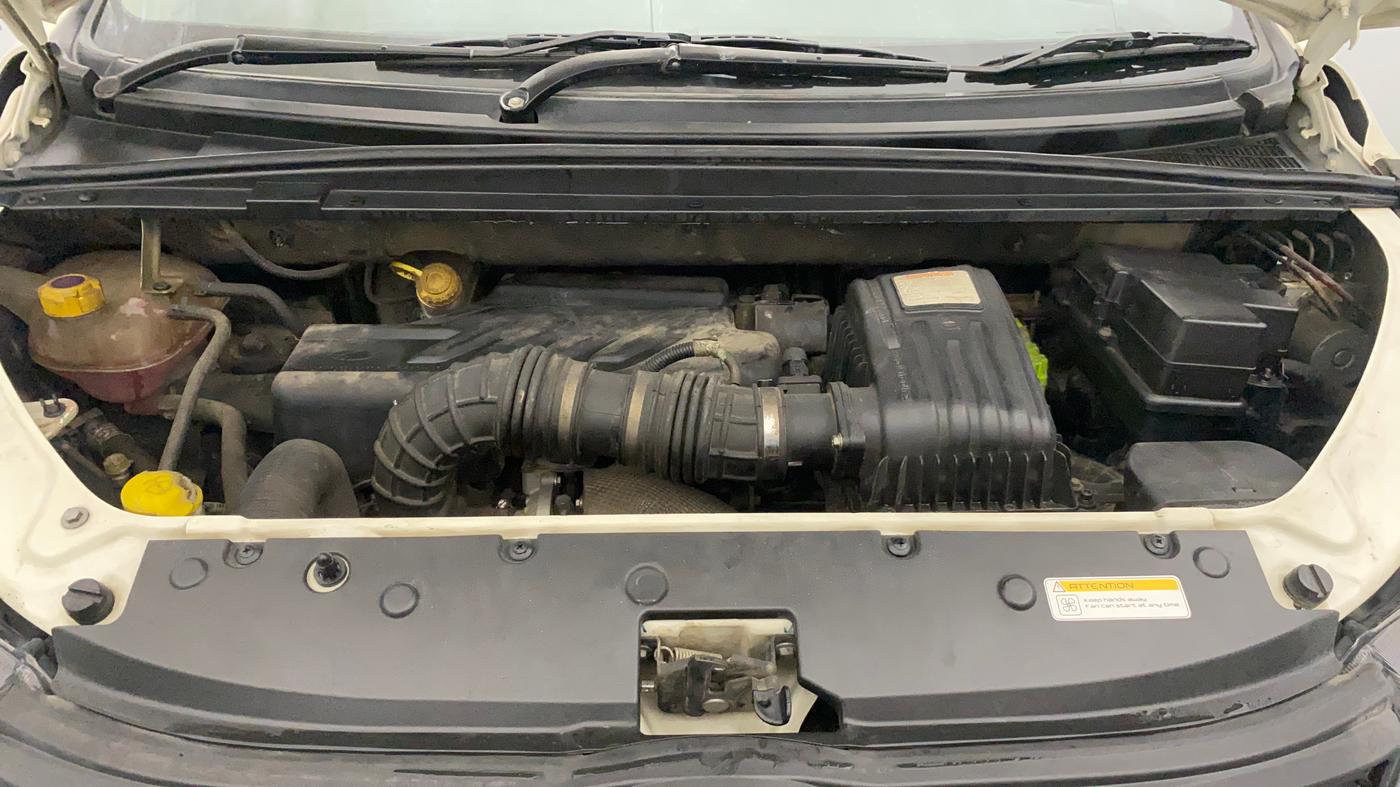 2018 Mahindra MARAZZO M6 7 STR, Diesel, Manual, 97,609 km, Engine View