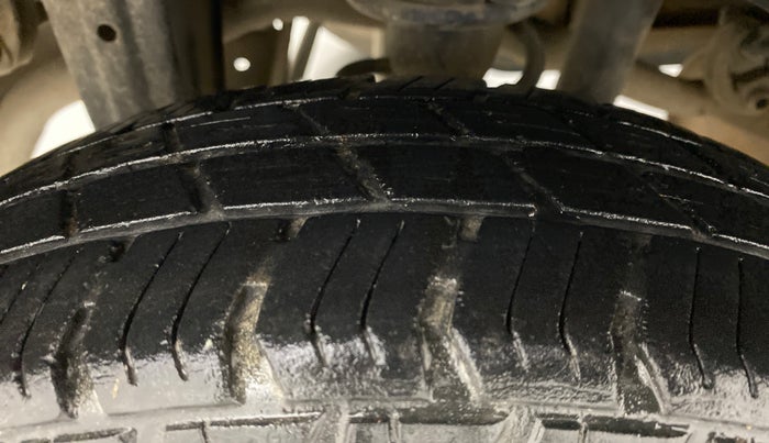 2013 Maruti Alto 800 LXI, Petrol, Manual, 70,968 km, Right Rear Tyre Tread