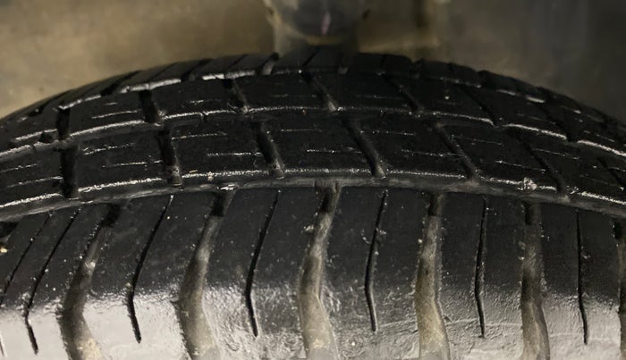 2013 Maruti Alto 800 LXI, Petrol, Manual, 70,968 km, Left Front Tyre Tread
