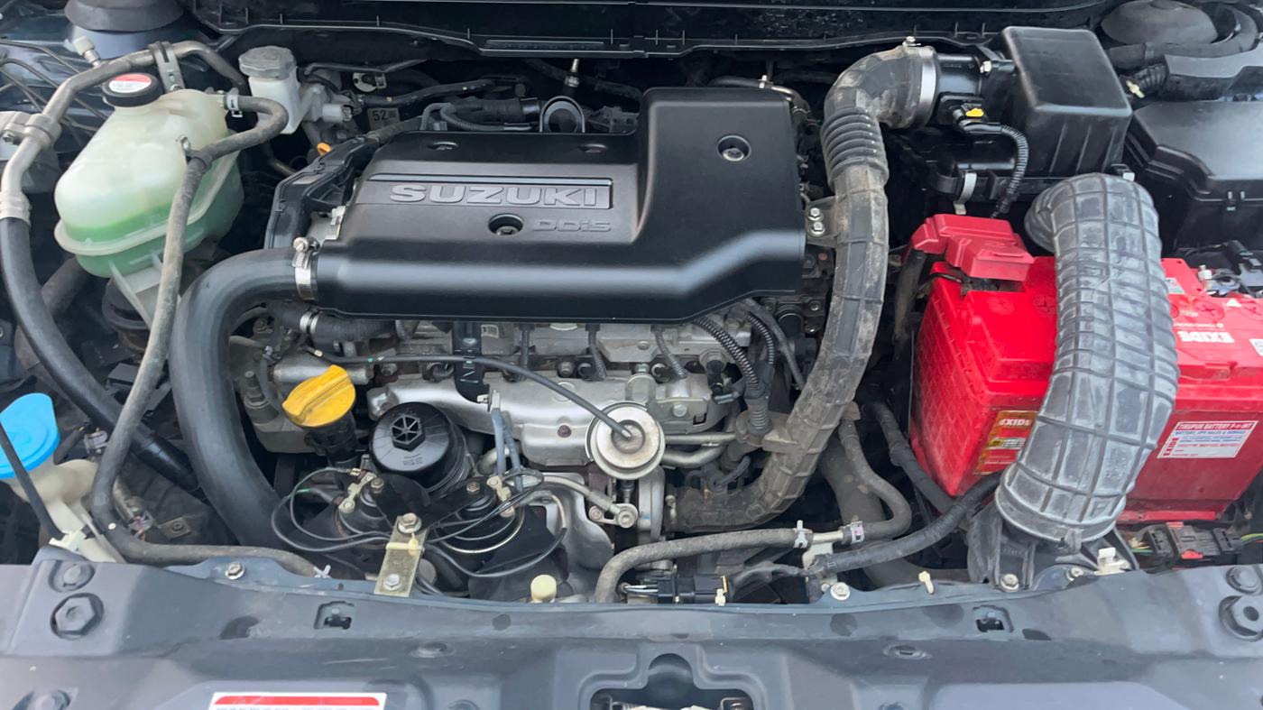 2019 Maruti S Cross ALPHA 1.3, Diesel, Manual, 74,300 km, Engine View