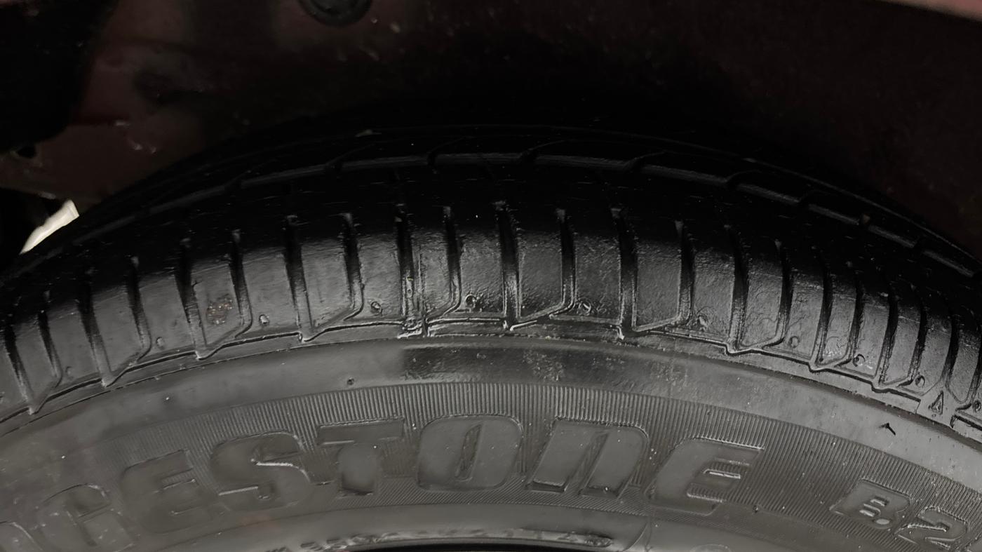 2014 Hyundai i10 SPORTZ 1.1, Petrol, Manual, 67,683 km, Right Rear Tyre Tread