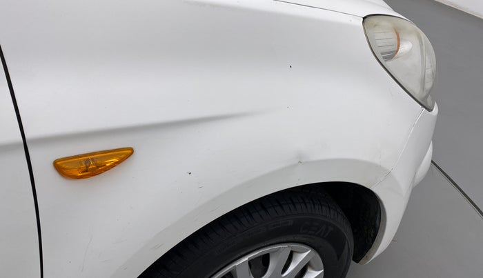 2011 Hyundai i20 MAGNA 1.2, Petrol, Manual, 1,23,488 km, Right fender - Slightly dented