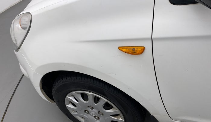 2011 Hyundai i20 MAGNA 1.2, Petrol, Manual, 1,23,488 km, Left fender - Minor scratches