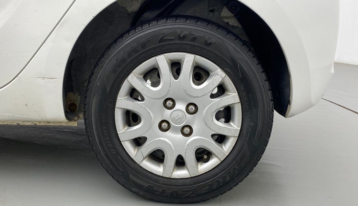 2011 Hyundai i20 MAGNA 1.2, Petrol, Manual, 1,23,488 km, Left Rear Wheel