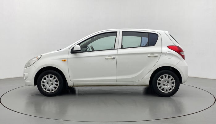2011 Hyundai i20 MAGNA 1.2, Petrol, Manual, 1,23,488 km, Left Side