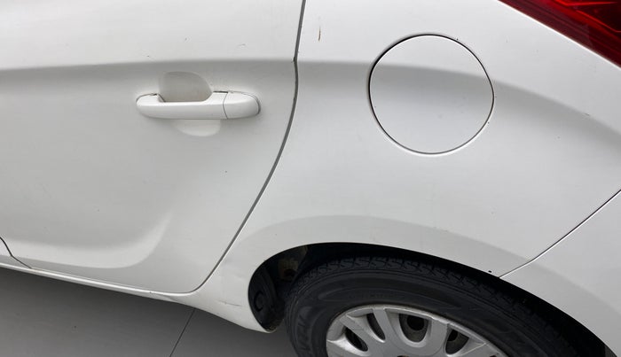 2011 Hyundai i20 MAGNA 1.2, Petrol, Manual, 1,23,488 km, Left quarter panel - Minor scratches