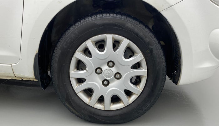 2011 Hyundai i20 MAGNA 1.2, Petrol, Manual, 1,23,488 km, Right Front Wheel