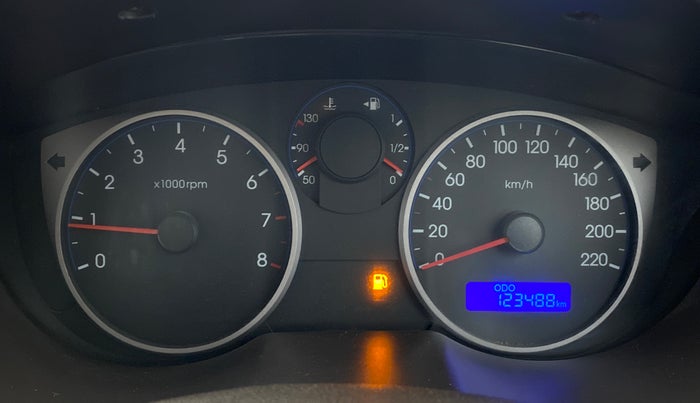 2011 Hyundai i20 MAGNA 1.2, Petrol, Manual, 1,23,488 km, Odometer Image