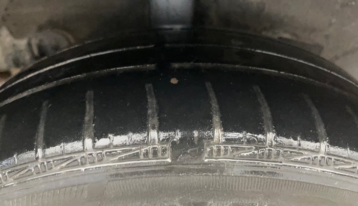 2016 Hyundai Grand i10 SPORTZ 1.2 KAPPA VTVT, Petrol, Manual, 70,202 km, Right Rear Tyre Tread